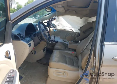 2008 Honda Odyssey Touring z USA, uszkodzony, nr VIN 5FNRL38858B097302